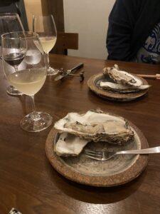 岐阜県鵜沼にある鵜沼葡萄酒食堂の牡蠣